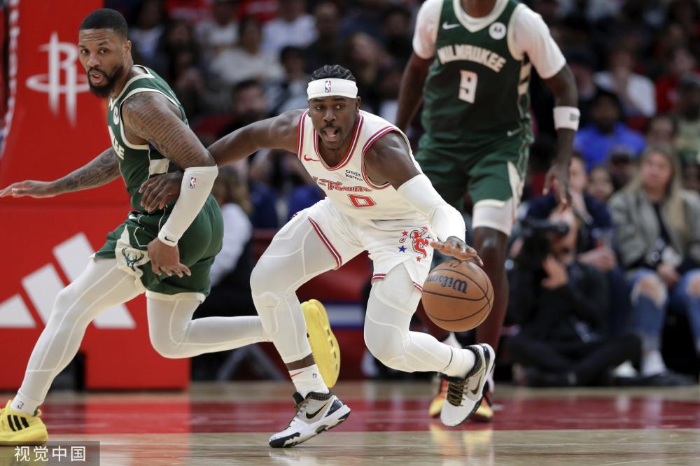 在激烈竞争 在激烈竞争