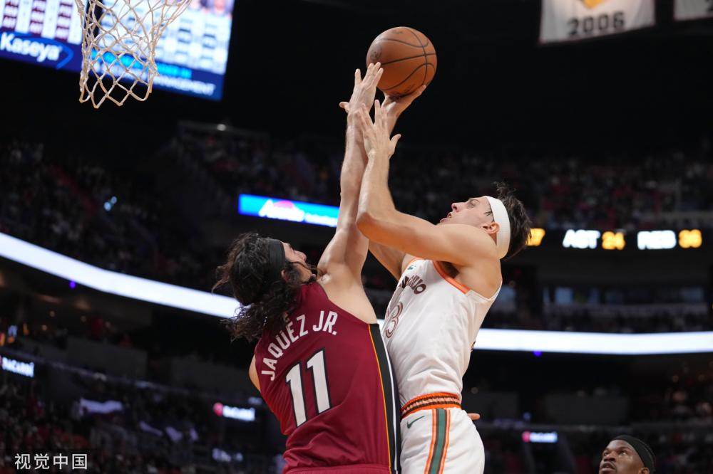 自加入摩納 自加入摩納